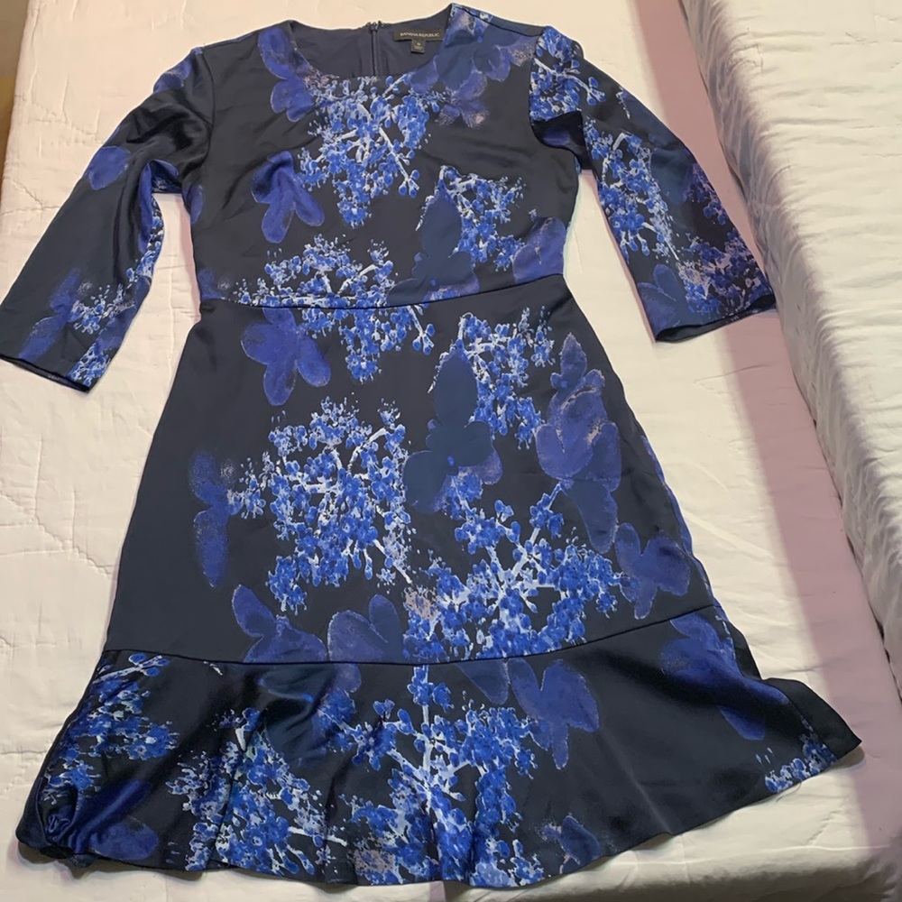Banana‎ Republic Navy Blue Floral 3/4 Sleeve Fit & Flare Midi Dress | Size 0